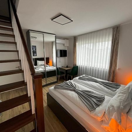 Haven Hotels - Hotel Dona แบร์กิชกลัดบัค ภายนอก รูปภาพ