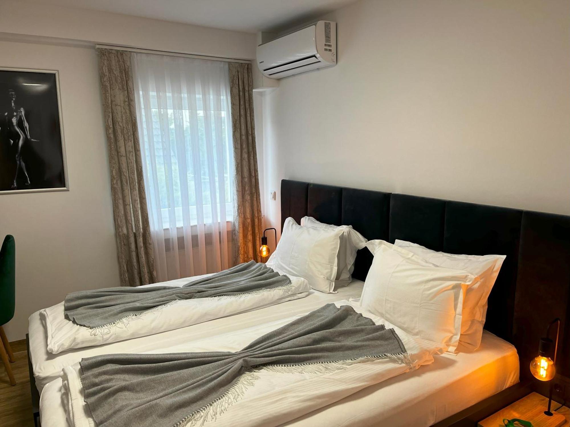 Haven Hotels - Hotel Dona แบร์กิชกลัดบัค ภายนอก รูปภาพ